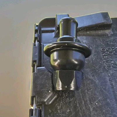 Genuine GM 90-02 Cadillac Chevrolet GMC Emission Air Injection Valve 12558992 - Image 1 of 3