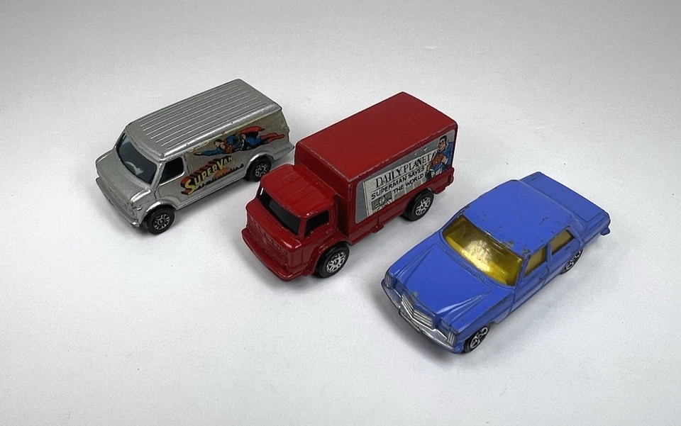 Vintage Corgi Juniors Britain Daily Planet Superman, SuperVan and Mercedes-Benz — 第 1/4 张图片