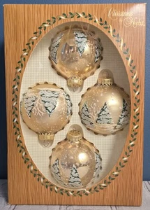 Vintage Weihnachten von Krebs Glaskugel Ornamente Gold Krone Gold mit verschneiten Bäumen - Bild 1 von 8