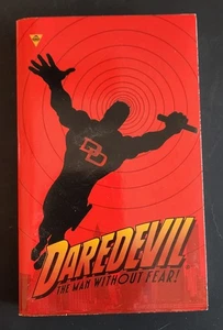 Daredevil: The Cutting Edge by Madeleine E. Robins - Foto 1 di 3