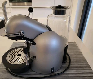 Krups XN 4050 Nespresso Futuro Auto-Cappuccino Platin Selten Benutzt Top Zustand - Bild 1 von 6