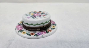 Limoges France Peint Main Trinket Box Derby Style Hat Floral - Picture 1 of 8