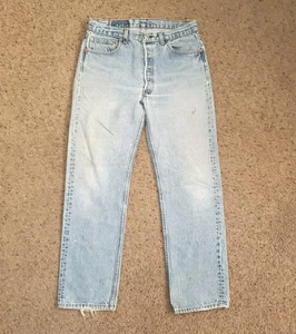Jeans vintage Levis 501 made in USA uomo 35x34 (31x30) blu lavaggio chiaro distrutto - Foto 1 di 21