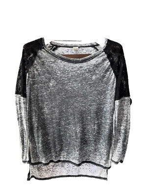 Camiseta Pullover Wild Pearl S Gris Incrustaciones de Encaje Manga Larga Caprichosa Gótica Camiseta Más Larga Foto 1 de 4