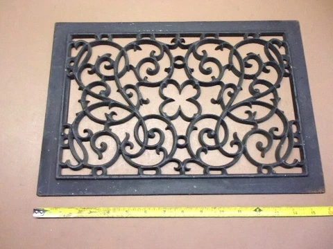 Antique & Ornate Cast Iron Gothic Floor Register Heat Grate 11" x 16" Undamaged Cover