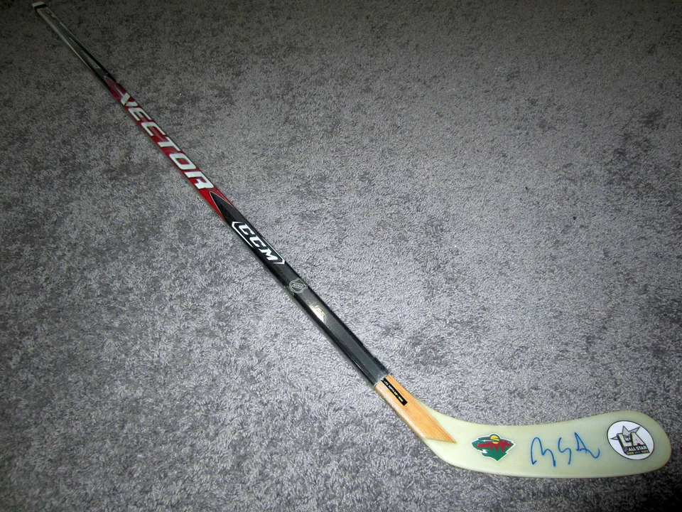 Palo de hockey RYAN SUTER Minnesota Wild autografiado firmado con certificado de autenticidad Foto 1 de 2