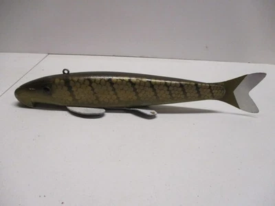 OLD GEORGE RANDALL LARGE SUCKER~ FISH SPEARING DECOY~ICE FISHING LURE - Image 1 of 4