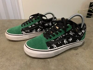Scarpe da skate Vans design personalizzato teschio e ossa incrociate verdi W7,5 M5,5 SUPER RARE! - Foto 1 di 11