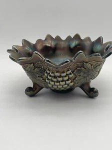 Northwood Carnival Electric Purple Grape and Cable 10” Three Footed Bowl Vintage - Picture 1 of 19