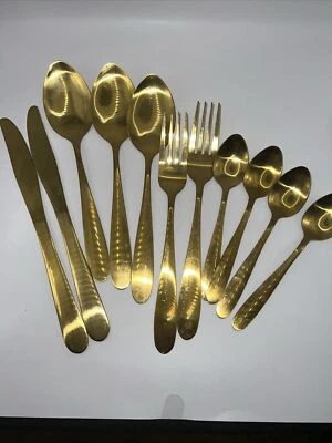 11 piece gold colored unbranded silverware - Image 1 of 4