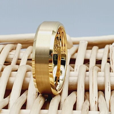 Alianza de boda de tungsteno para hombre, anillo de tungsteno de oro amarillo, anillo de tungsteno de oro amarillo Foto 1 de 4