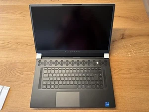 Alienware X17 R1 17,3 Zoll Intel i7 RTX 3070 2Tb 4K [ mit Zubehör] - Bild 1 von 11