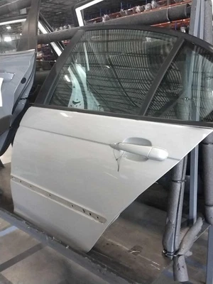 Conjunto de puerta trasera izquierda usada lateral trasera se adapta a: 2001 Bmw 325I Sdn E46 trasero izquierdo Gra Foto 1 de 4