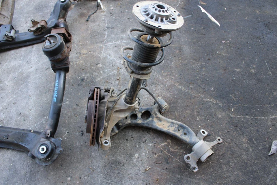 Conjunto de rodilla MINI COOPER 2014-2017 conductor izquierdo sin control dinámico de amortiguación Foto 1 de 4