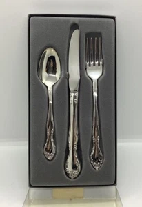 Oneida Silverplate Affection 3 Piece Child Cutlery Set Knife, Fork, Spoon - New - Picture 1 of 3