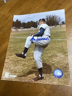 DON NEWCOMBE SIGNED 8X10 PHOTO AUTOGRAPH BROOKLYN DODGERS - Image 1 of 2