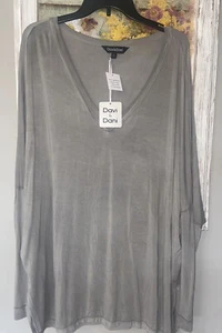 NEW W/Tag Davi & Dani 3X Rayon Blend Gray V-Neck Blouse - Picture 1 of 7