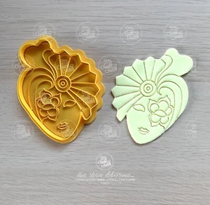 Carnevale Maschera FORMINE BISCOTTI COOKIE CUTTER 10cm Circa - Picture 1 of 1