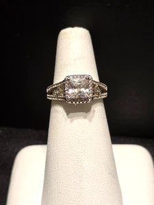 Vintage Sterling Princess Cut CZ w/ CZ Halo Engagement Ring Sz 5.75 & 6 Gm R672 - Picture 1 of 6