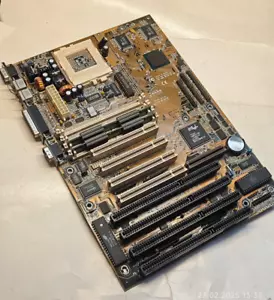Socket 7 ATX ASUS P/I-XP55T2P4 Rev 3.0 Motherboard (430HX) + CPU & 16 MB RAM - Picture 1 of 8
