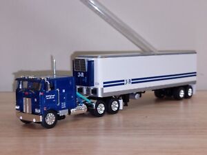 DCP blue J R Schugle Peterbilt 352 w/40ft reefer trailer 1/64 60-1471 NEW