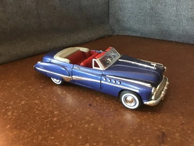 Buick Roadmaster 1949 Signature ~ Diecast convertible azul ~ 1:32 Foto 1 de 4
