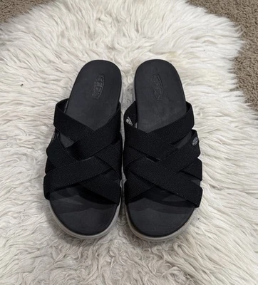 Sandalias Keen para mujer 11 Elle informales sin cordones con tiras deslizables 1022634 tela negra Foto 1 de 4