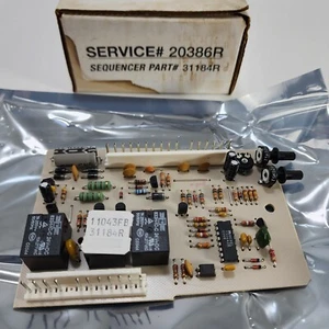 Placa de circuito Genie 31184R Intellicode secuenciador accionamiento por tornillo abridor de puerta de garaje - Imagen 1 de 7
