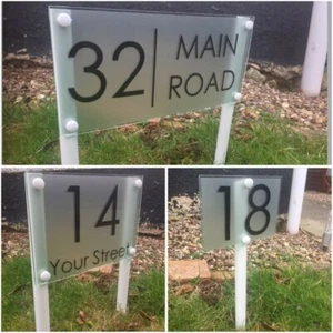 FREESTANDING MODERN HOUSE SIGN DOOR NUMBER ADDRESS PLAQUE Small/Medium/large - Picture 1 of 11