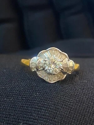 0,80 Cts Ronde Baguette Couper Diamants Solitaire Anniversaire Bague En 14K Or - Photo 1/4