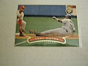 Tony Gwynn 1996 Topps Stadium Club Base Card #301
