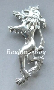 PIN FALDA ESCOCESA LEÓN ACABADO CROMADO RAMPANTE CONTEMPORÁNEO HECHO EN EL REINO UNIDO ROPA DE HOMBRE - Imagen 1 de 7