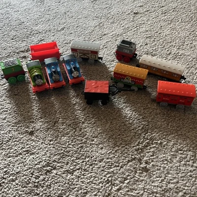 Паровозик Томас и Друзья Комплект Поезда Пластиковые Поезда Ertl - Изображение 1 из 4