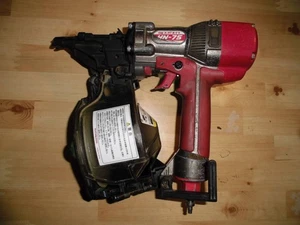 Max High-Pressure Nailer HN75 - Picture 1 of 3