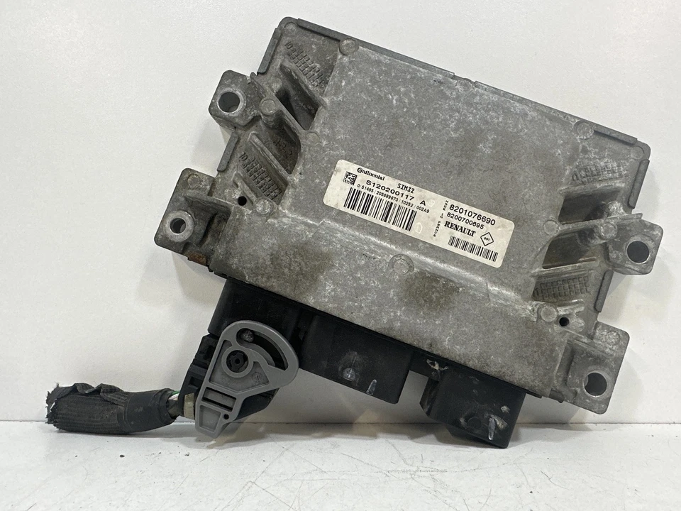CENTRALINA MOTORE ECU PER RENAULT Twingo II serie 8201076690 Benzina 1200 (07>1 - Immagine 1 di 1
