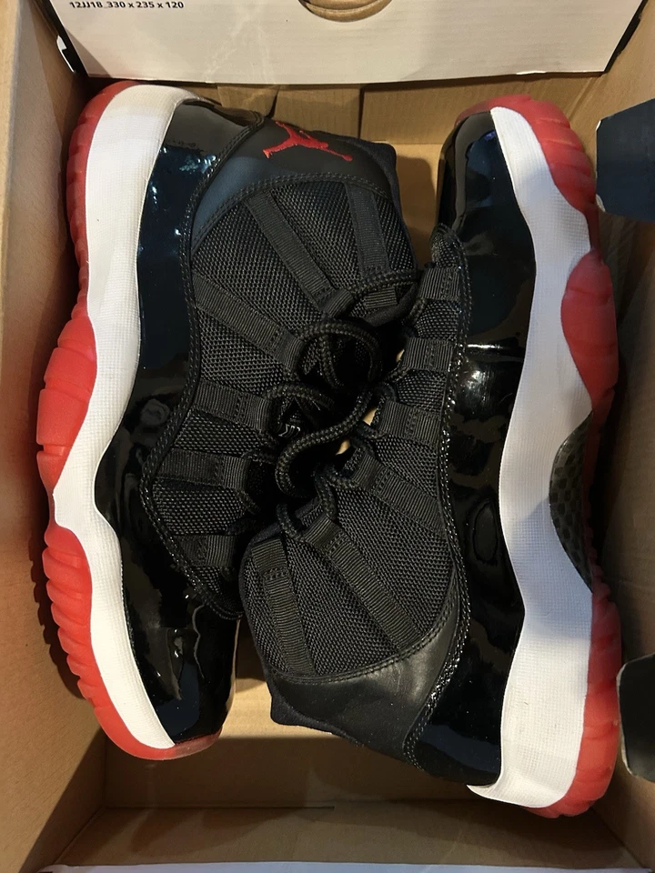 Talla 9 - Jordan 11 Retro Bred 2012 Foto 1 de 1