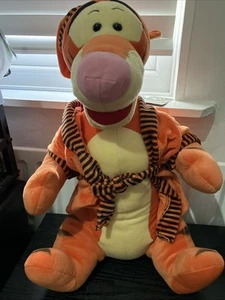 Disney Winnie Puuh großer Tigger 20 Zoll Plüschtier Stofftier Morgenmantel Schlafenszeit - Bild 1 von 3
