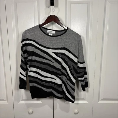 Suéter Alfred Dunner Para Mujer PM Cebra Rayas Mujer Gris Negro Blanco Tejido Elegante Foto 1 de 4
