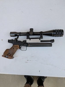 Feinwerkbau MODEL 10 CO2 Powered Pistol With With Weaver T10scope - Picture 1 of 7