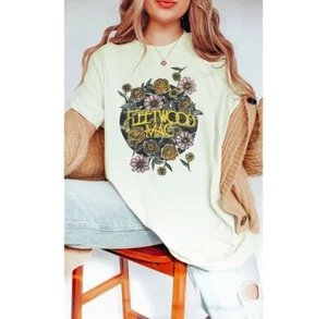 VTG LOOK Women's Band Tee- Fleetwood Mac- Slightly Oversized- Size Large - Picture 1 of 1