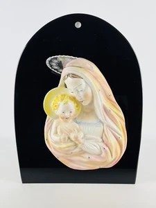 Statua Ceramica “Madonna Con Bambino” Capoletto Da Parete Su Base Vetro Anni ‘50 - Foto 1 di 9