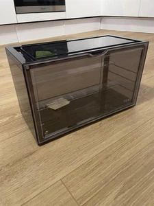 Model Display Box - Picture 1 of 2