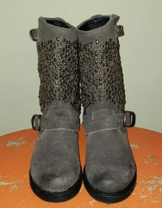 NWOB FRYE STUD GRAY BOOTS WOMEN SIZE 7.5B - Picture 1 of 8
