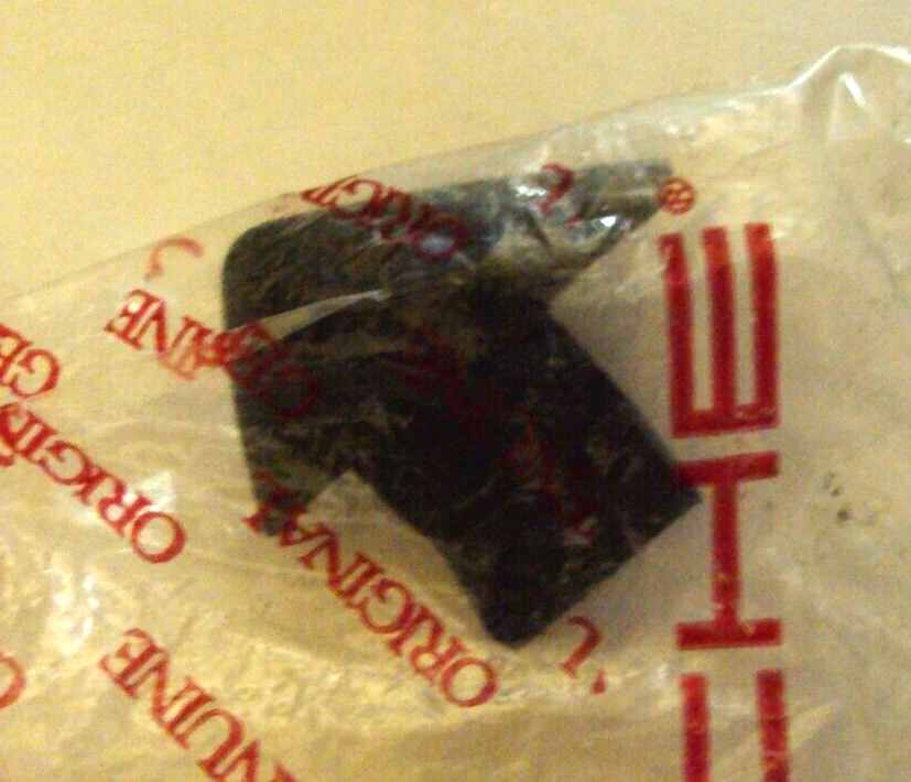 Amortiguador de cuña de empuje para ventana de puerta, derecha - 928 537 342 02 se adapta a Porsche 928 Foto 1 de 1