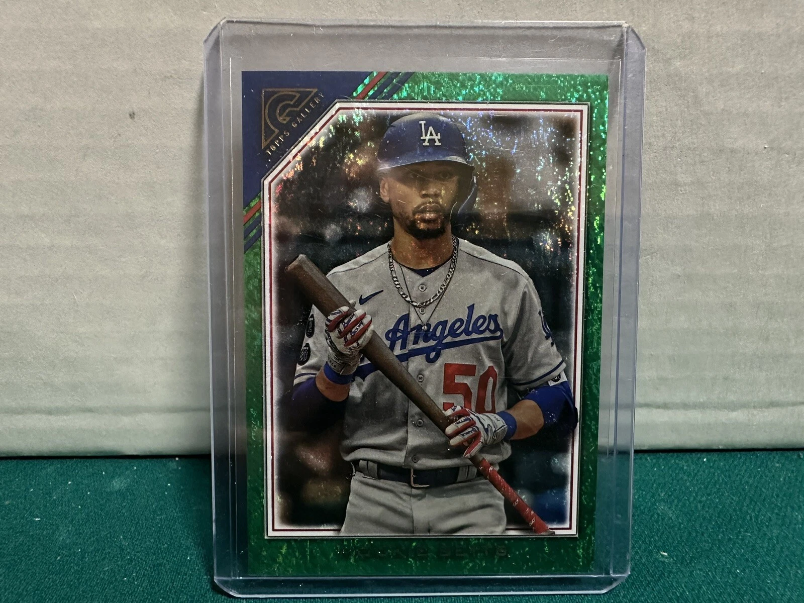 2022 Topps Gallery Baseball Mookie Betts #105 Green Sparkle 24/99 MVP Dodgers