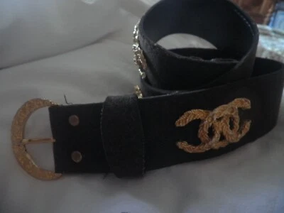 Magnifique ceinture femme avec appliques or, façon daim marron - Photo 1/3