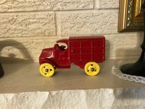 C1920's Walker & Stewart C Cab Cast Iron Toy Box Delivery Mack Truck 5" long - Picture 1 of 7