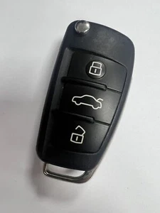 GENUINE AUDI 3 BUTTON REMOTE FLIP KEY FOB A1 Q3 ETC! TESTED 8X0 837 220 D - Picture 1 of 5