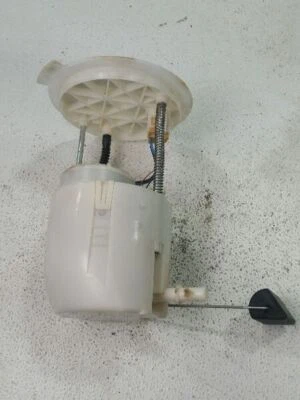 Bomba de combustible usada se adapta a: Ford Taurus 2008 conjunto de bomba R. entrega de combustible grado A Foto 1 de 4