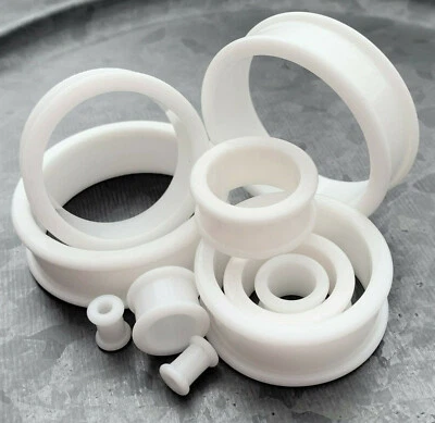 PAR de túneles de silicona blancos tapones de doble llamarada auriculares medidores de hasta 2 pulgadas! Foto 1 de 4